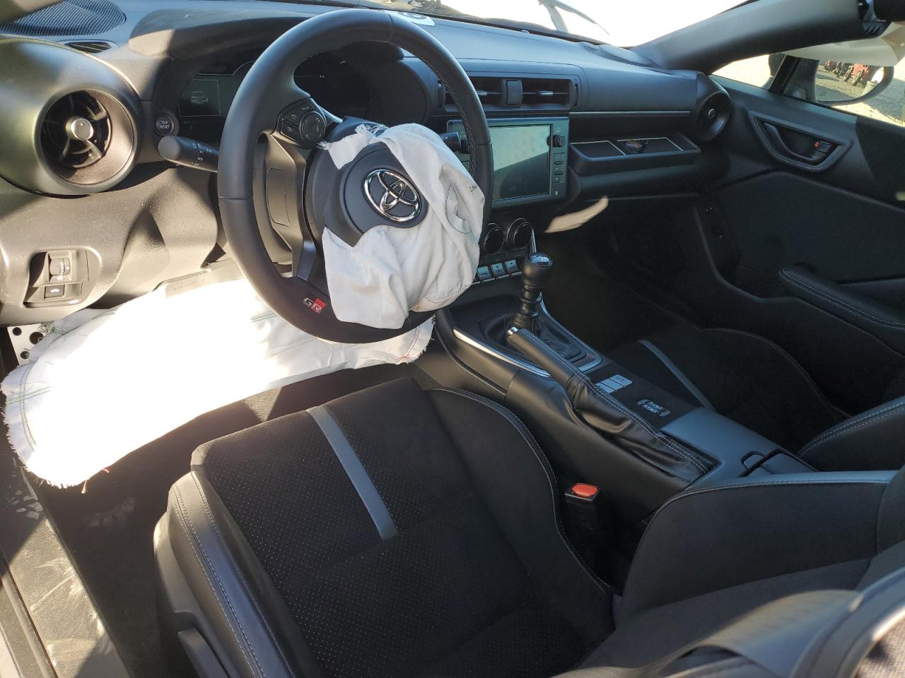 2024 TOYOTA GR 86 PREMIUM VIN:JF1ZNBE11R9758093