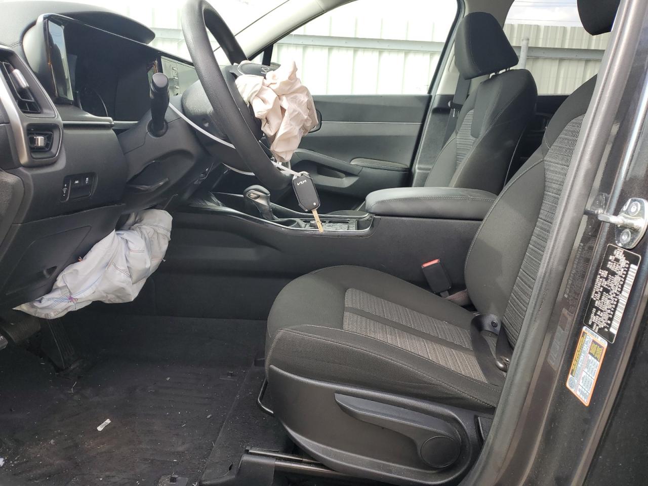 2023 KIA SORENTO LX VIN:5XYRG4LC8PG243107