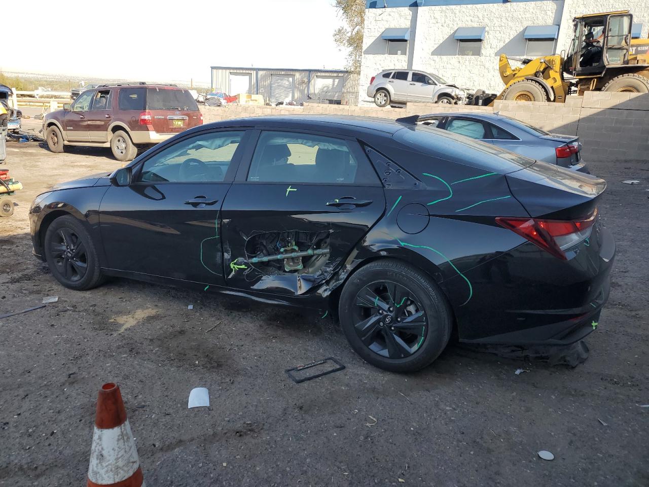 2023 HYUNDAI ELANTRA SEL VIN:5NPLM4AG7PH093939