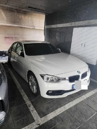 2017 BMW 320 WBA8C5103HA070102 VIN:WBA8C5103HA070102