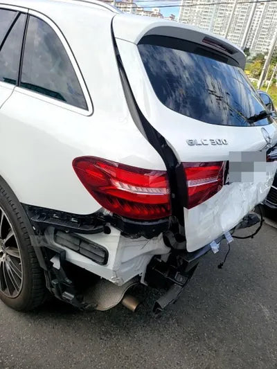 2019 Mercedes-Benz GLC 300 VIN: