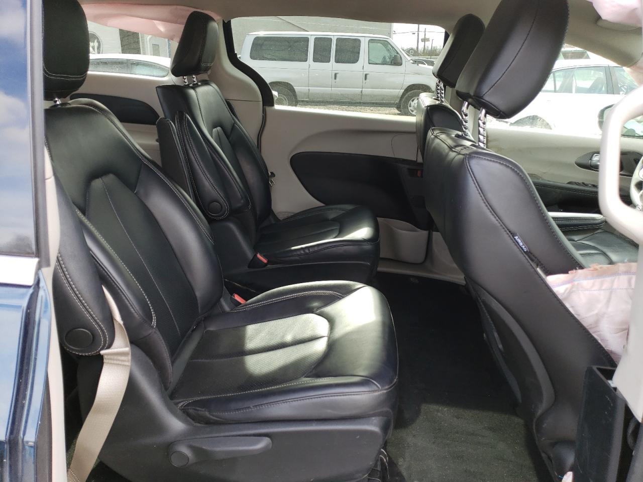 2023 CHRYSLER PACIFICA HYBRID TOURING L VIN:2C4RC1L70PR614642