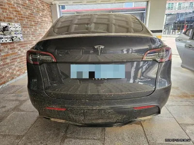 2021 Tesla Model Y VIN: