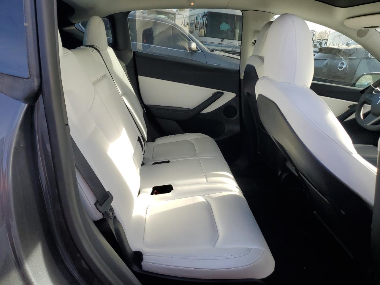 2022 TESLA MODEL Y  VIN:7SAYGAEE9NF339411