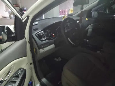 2016 Kia Carnival VIN: