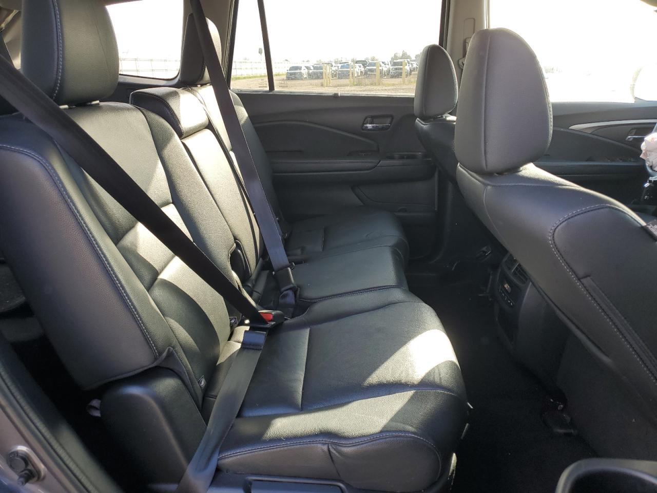 2022 HONDA PILOT SE VIN:5FNYF5H26NB018631