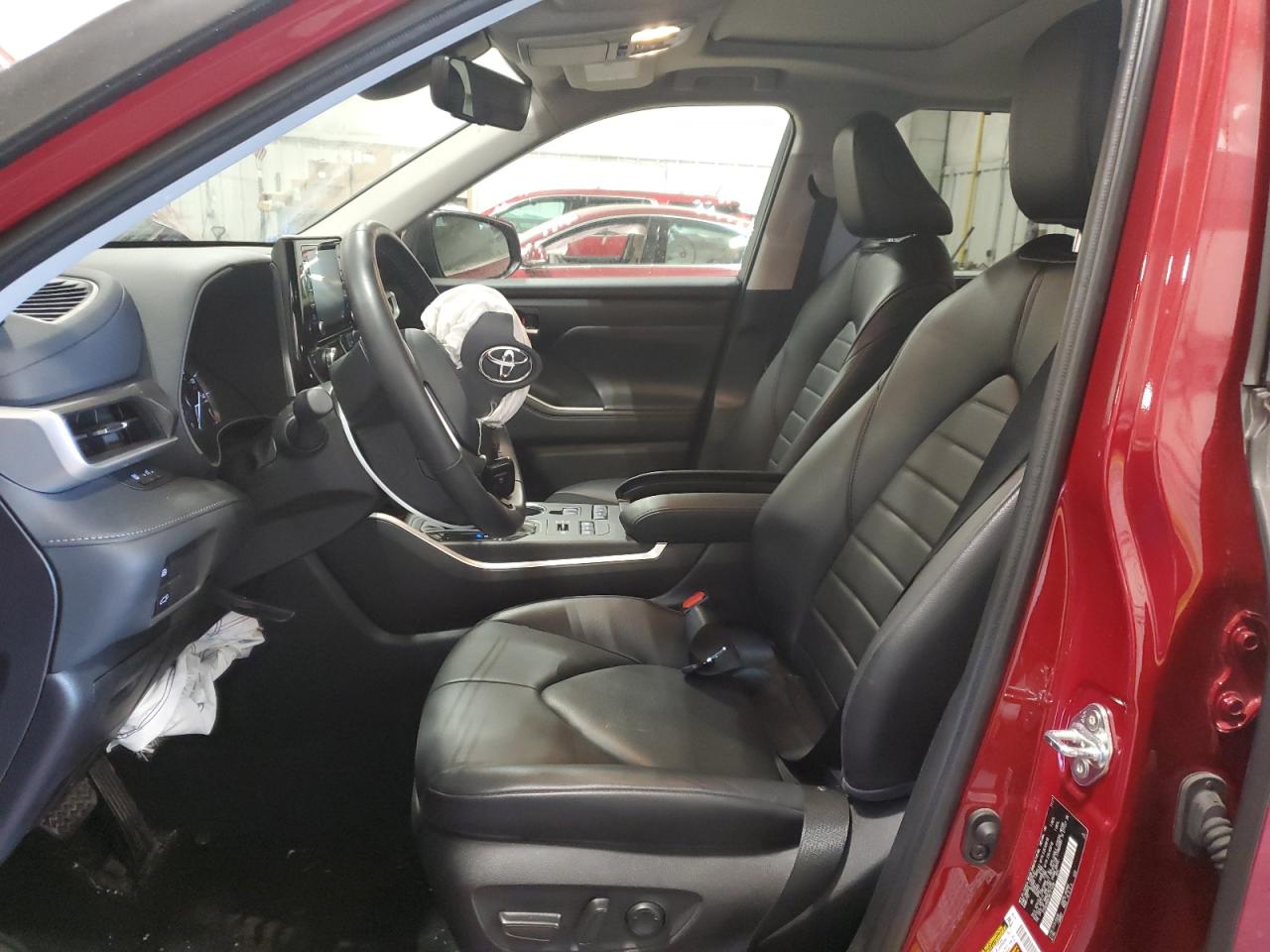 2022 TOYOTA HIGHLANDER XLE VIN:5TDGZRBH7NS171490