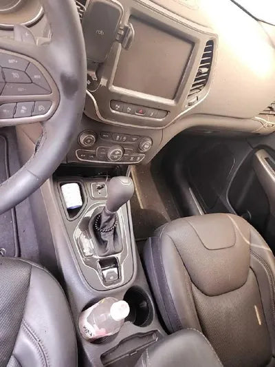 2020 Jeep Cherokee VIN: