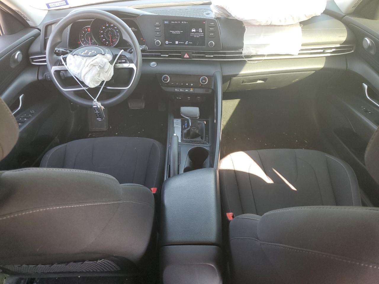 2022 HYUNDAI ELANTRA SEL VIN:5NPLM4AG2NH054429