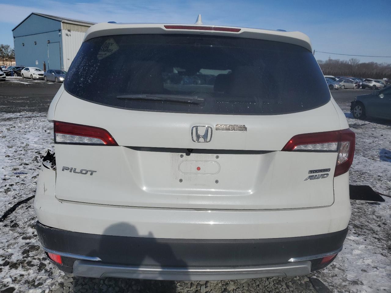2022 HONDA PILOT TOURING VIN:5FNYF6H98NB011117