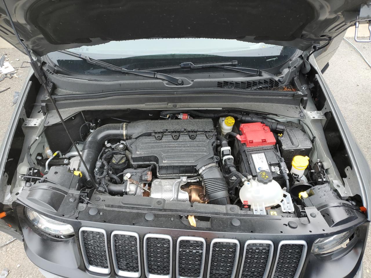 2023 JEEP RENEGADE LATITUDE VIN:ZACNJDB13PPP29336