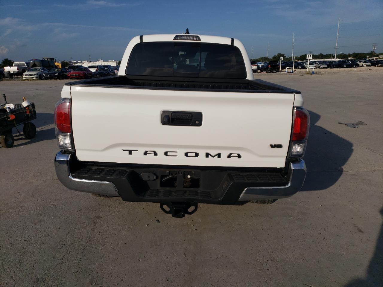 2022 TOYOTA TACOMA DOUBLE CAB VIN:3TMCZ5AN1NM492617