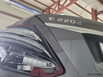 2018 Mercedes-Benz E 220 WDDZF0FB5JA476261 VIN:WDDZF0FB5JA476261