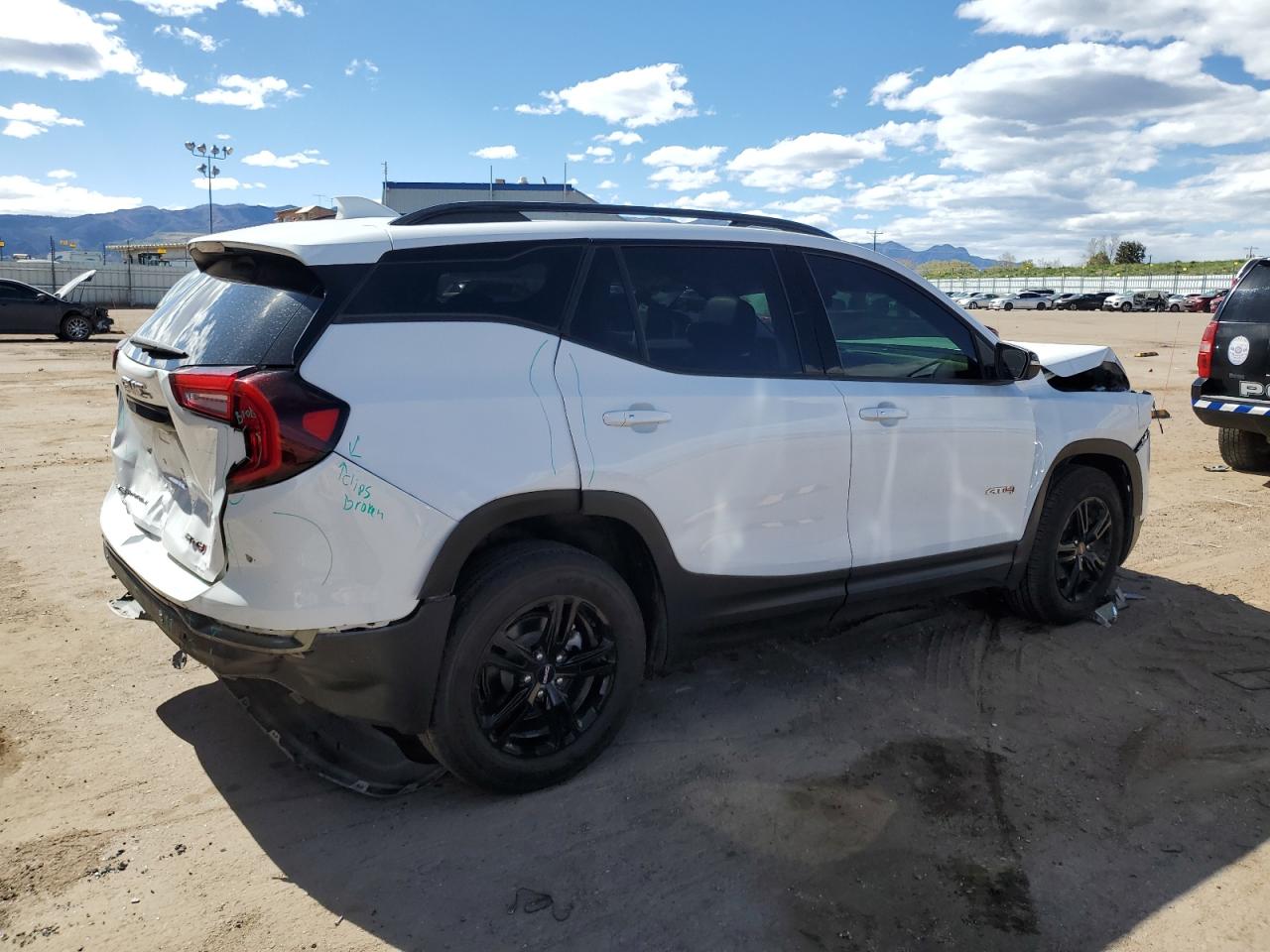 2022 GMC TERRAIN AT4 VIN:3GKALYEV1NL173118