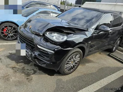 2016 Porsche Cayenne VIN: