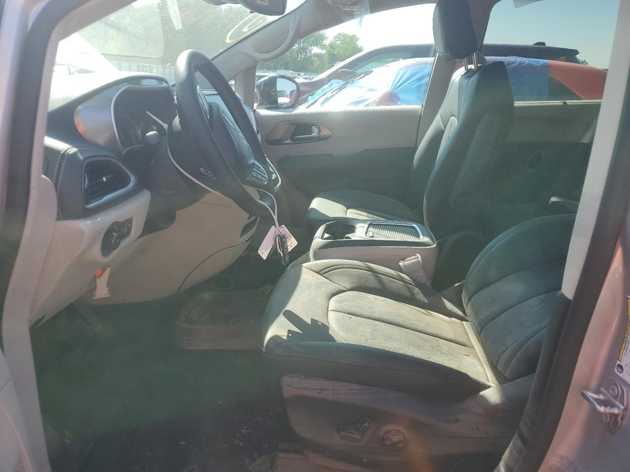 2024 CHRYSLER PACIFICA TOURING L VIN:2C4RC1BG1RR168585