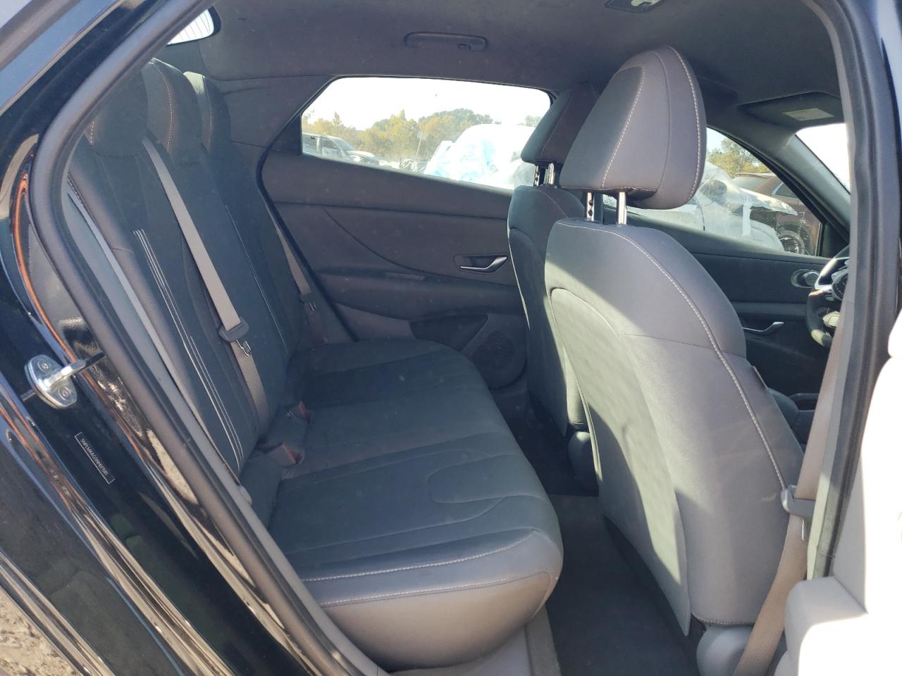 2022 HYUNDAI ELANTRA SEL VIN:5NPLM4AG5NH071581