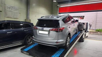 2018 Toyota RAV4 JTMDJREV6JD258864 VIN:JTMDJREV6JD258864