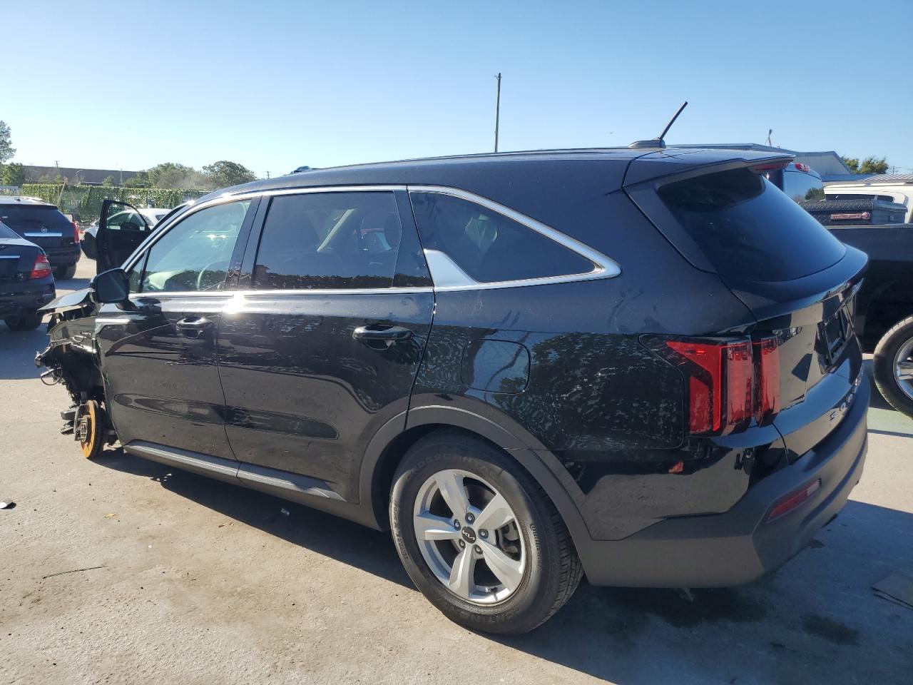 2022 KIA SORENTO LX VIN:5XYRG4LC9NG134250