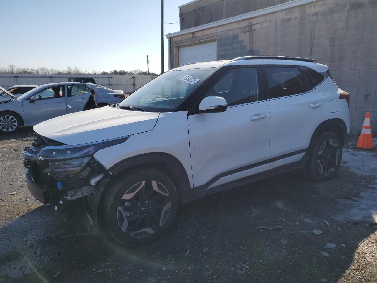 2024 KIA SELTOS SX VIN:KNDETCA75R7493057