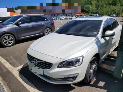 2014 Volvo S60 VIN: