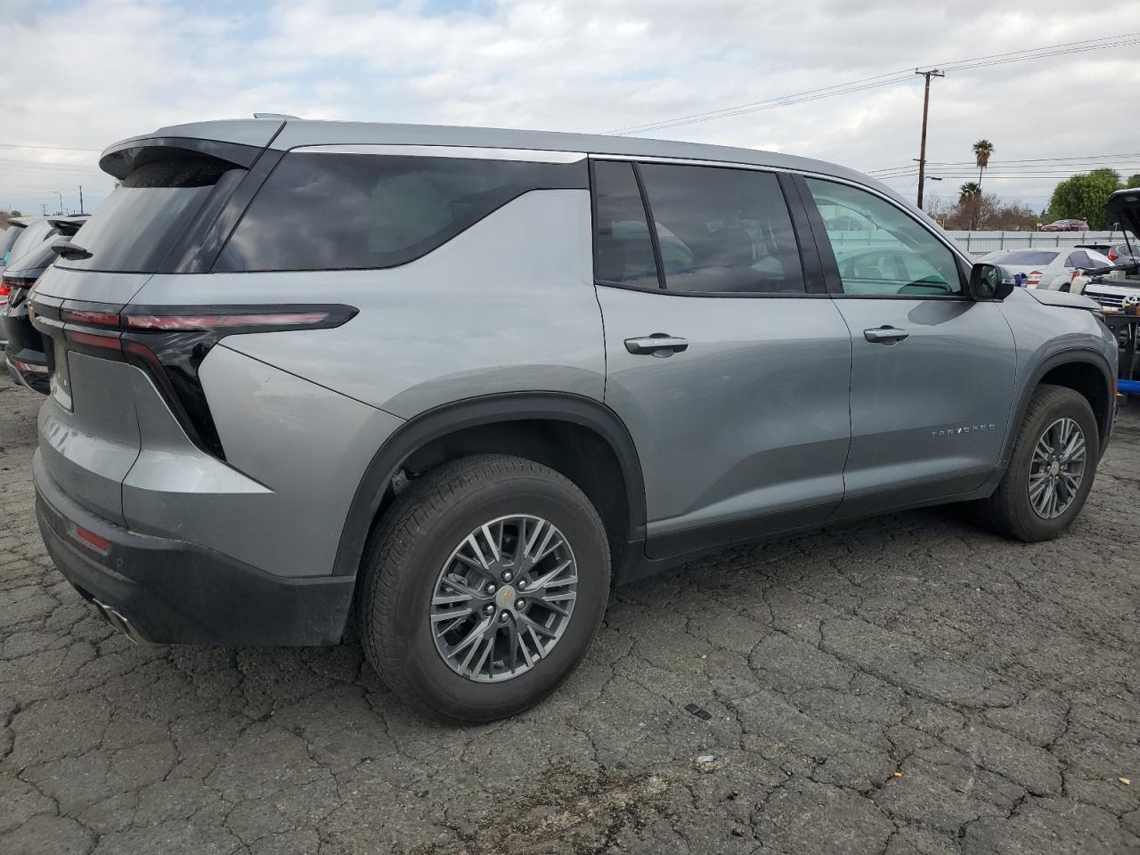 2024 CHEVROLET TRAVERSE LS VIN:1GNEREKS7RJ217874