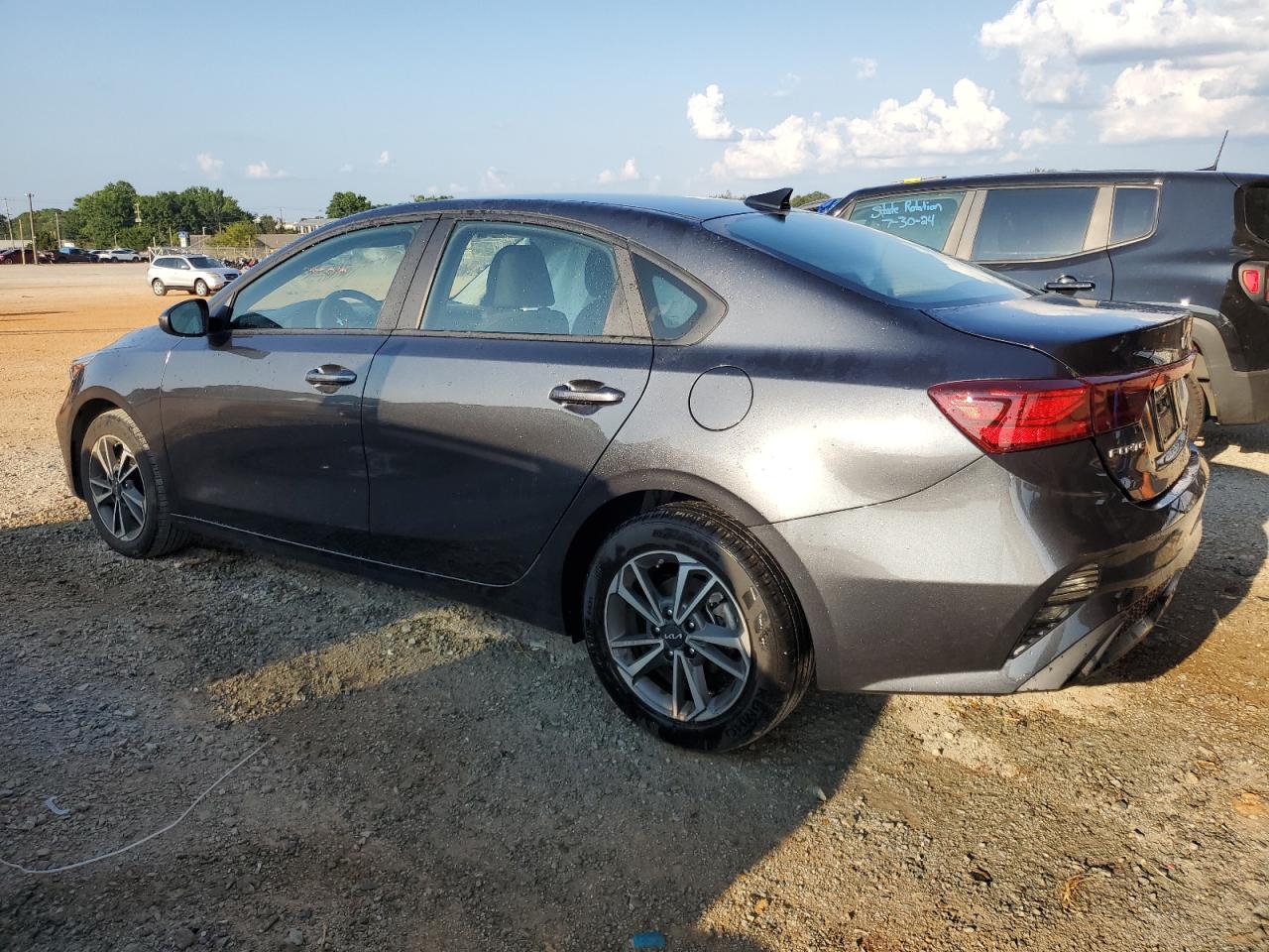 2023 KIA FORTE LX VIN:3KPF24AD7PE640270