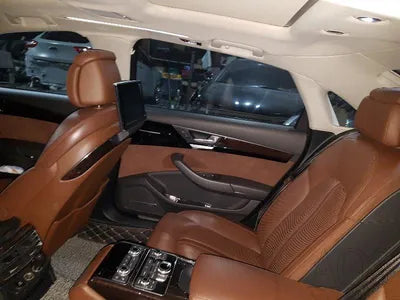 2014 Audi A8 VIN: