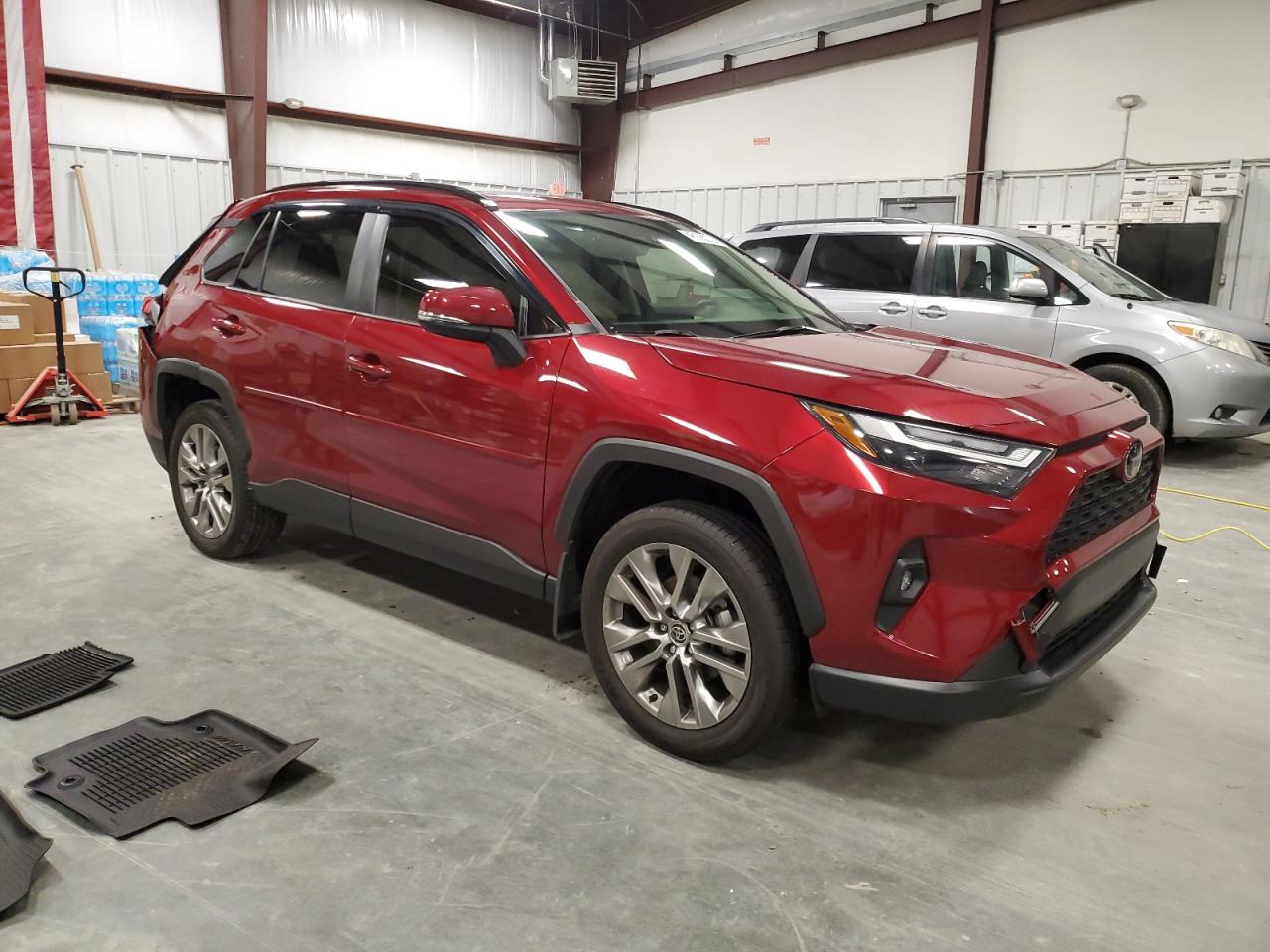 2022 TOYOTA RAV4 XLE PREMIUM VIN:JTMA1RFV3ND088843