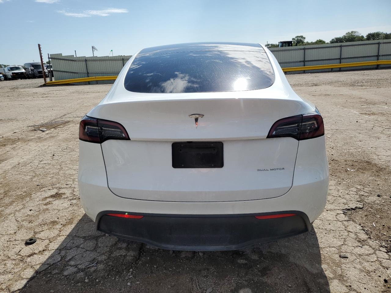 2023 TESLA MODEL Y  VIN:7SAYGAEE6PF795434