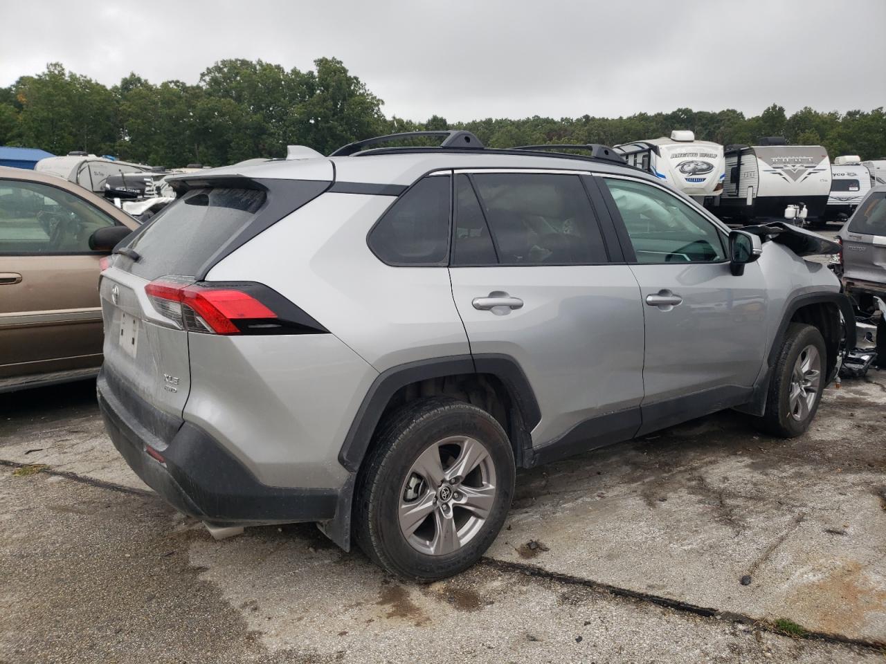 2023 TOYOTA RAV4 XLE VIN:2T3P1RFV5PW364391