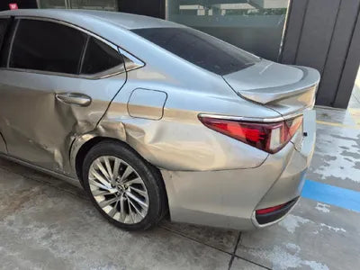 2019 Lexus ES 300 VIN:
