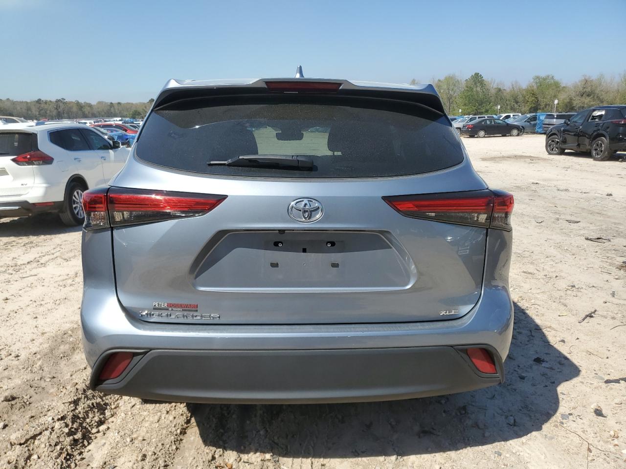 2022 TOYOTA HIGHLANDER XLE VIN:5TDGZRAH8NS128309