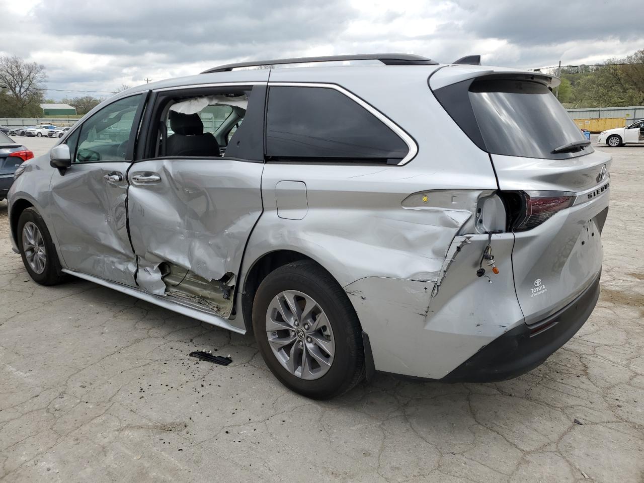 2023 TOYOTA SIENNA XLE VIN:5TDYRKEC0PS167392