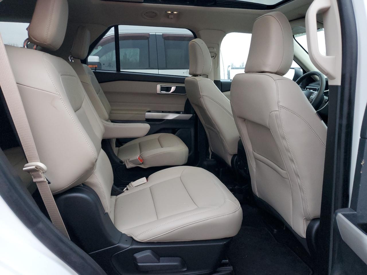 2024 FORD EXPLORER XLT VIN:1FMSK8DH2RGA21546