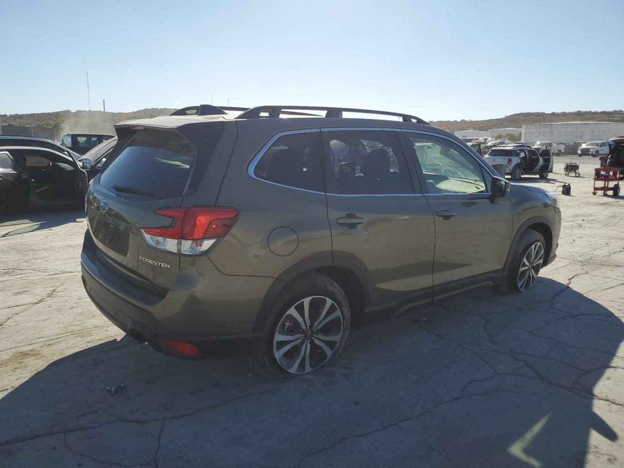 2024 SUBARU FORESTER LIMITED VIN:JF2SKALC2RH436251