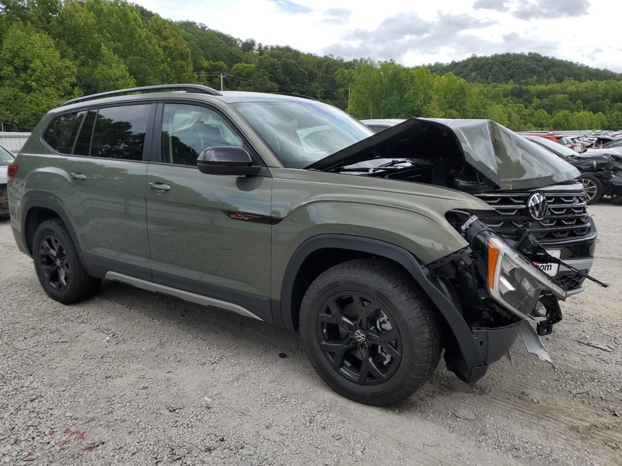 2024 VOLKSWAGEN ATLAS PEAK EDITION SE VIN:1V2CR2CA2RC582728