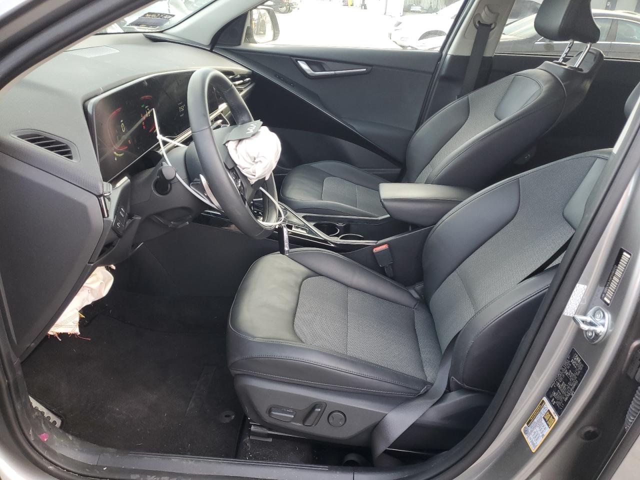 2023 KIA NIRO EX VIN:KNDCR3LE0P5090212