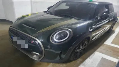 2022 MINI Cooper VIN:
