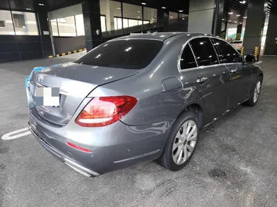 2018 Mercedes-Benz E 300 VIN: