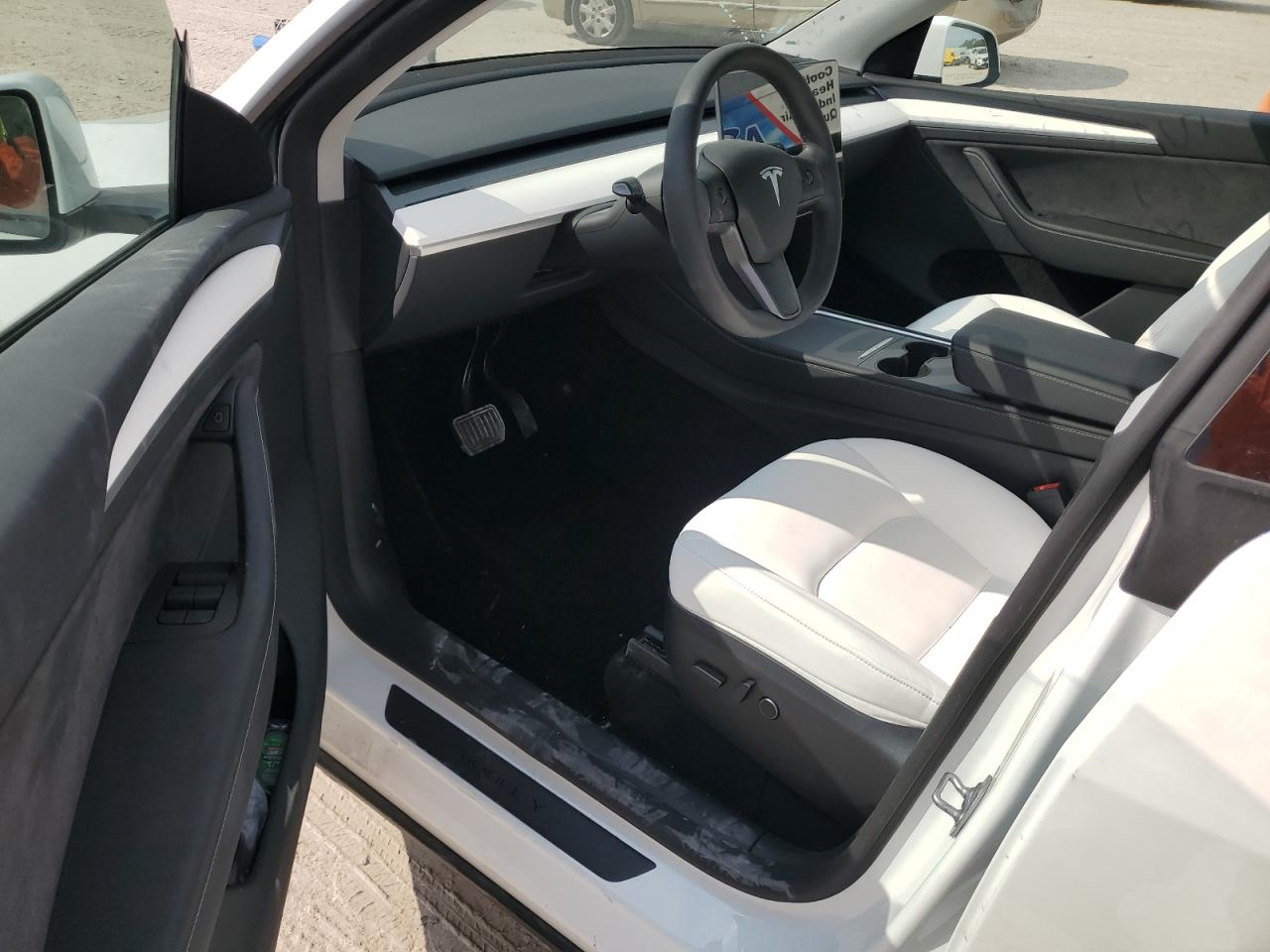 2023 TESLA MODEL Y  VIN:7SAYGDEE0PA147912