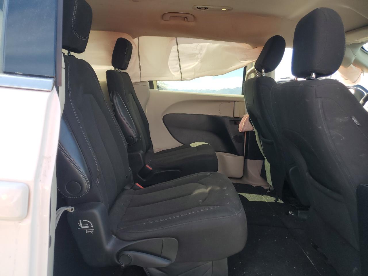 2022 CHRYSLER VOYAGER LX VIN:2C4RC1CG1NR203344