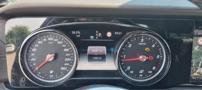 2019 Mercedes-Benz E 220 VIN: