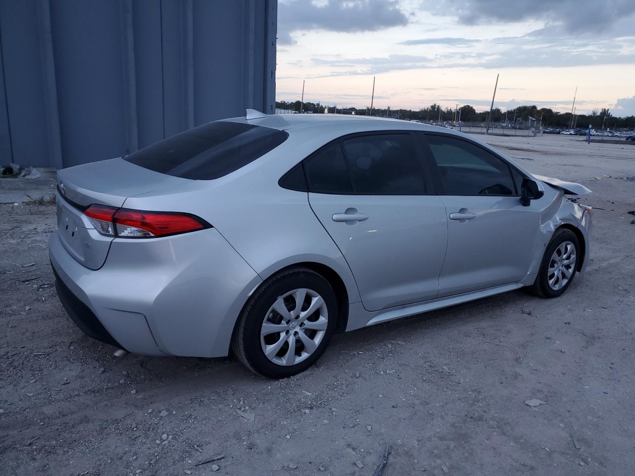 2024 TOYOTA COROLLA LE VIN:5YFB4MDEXRP203040
