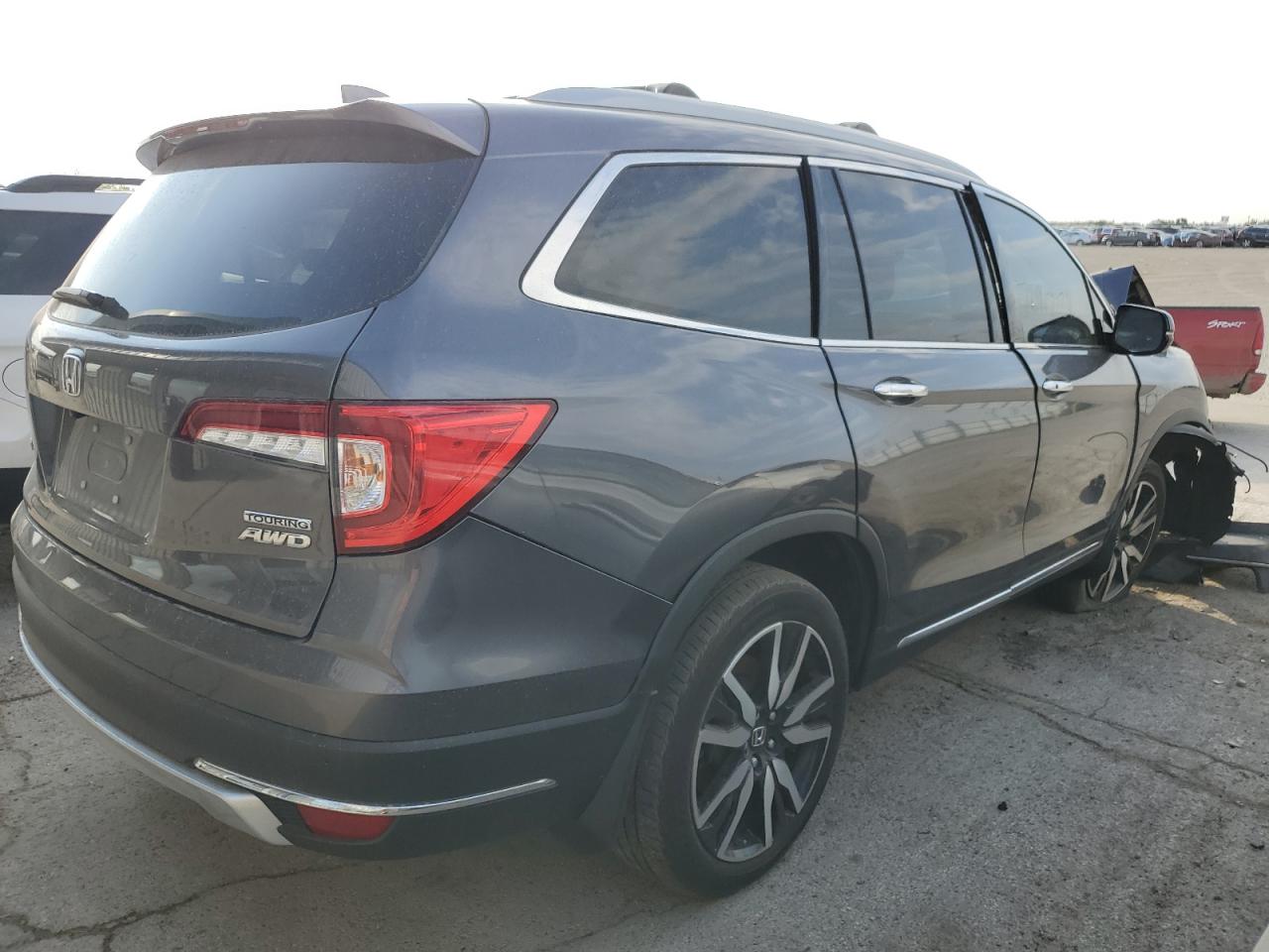 2022 HONDA PILOT TOURING VIN:5FNYF6H66NB010666
