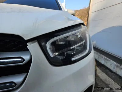 2021 Mercedes-Benz GLC 300 VIN: