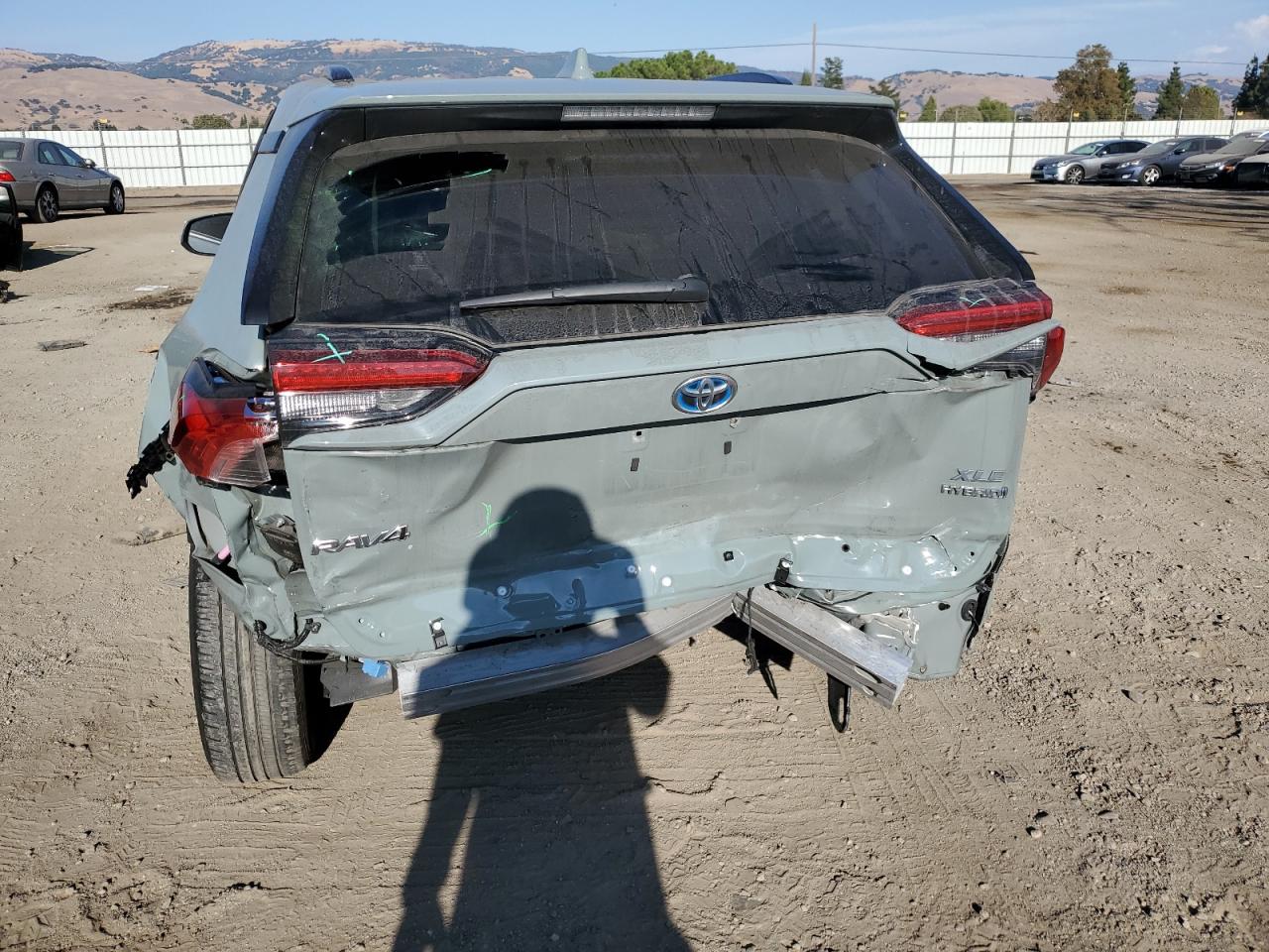 2022 TOYOTA RAV4 XLE PREMIUM VIN:JTMB6RFV2ND521901