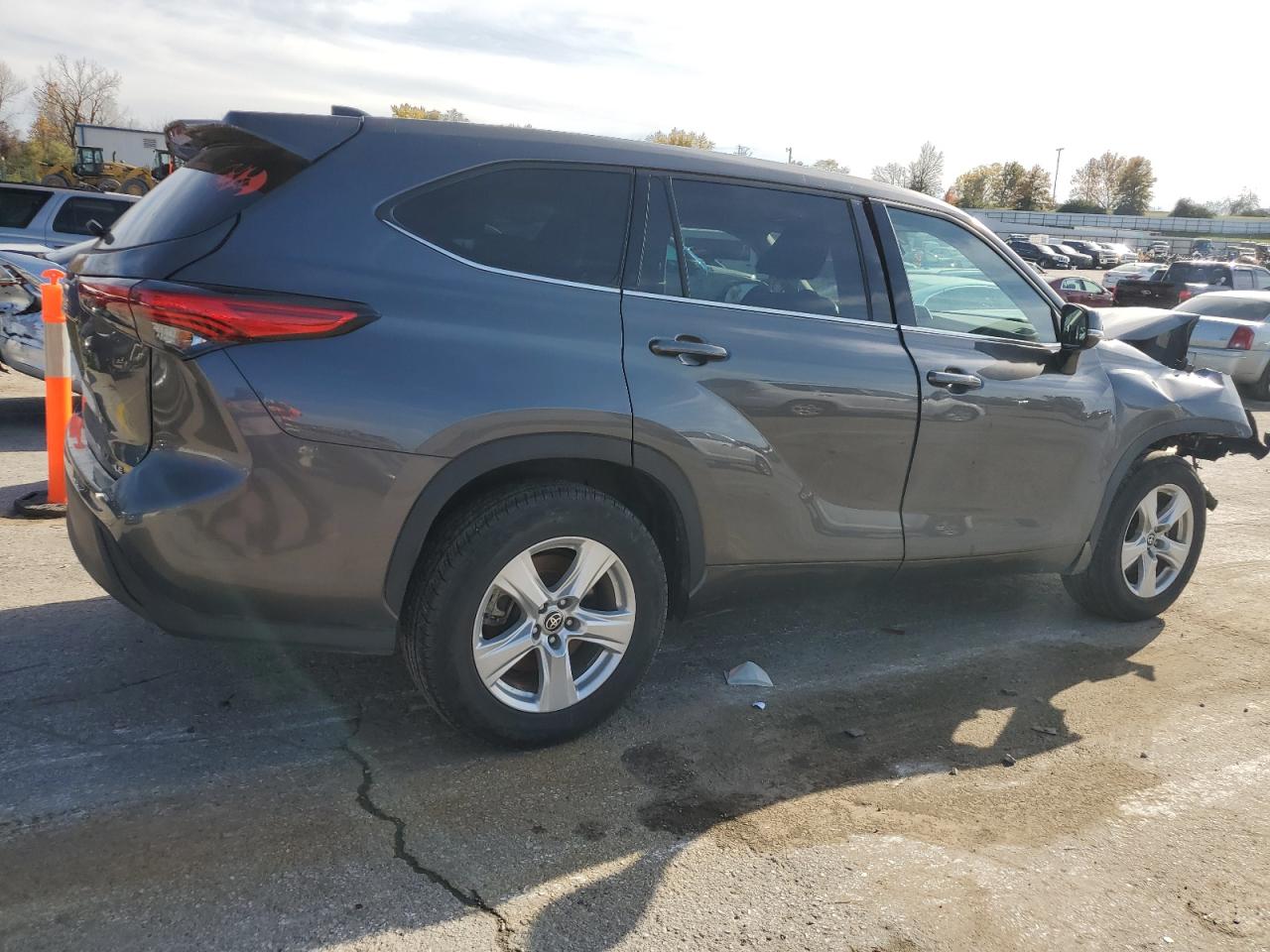 2022 TOYOTA HIGHLANDER L VIN:5TDZZRAH3NS102886