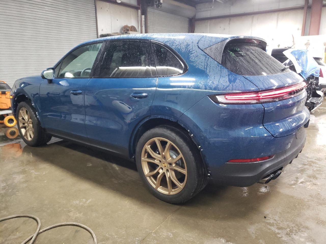 2024 PORSCHE CAYENNE  VIN:WP1AA2AY1RDA13085