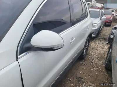2014 Volkswagen Tiguan VIN:
